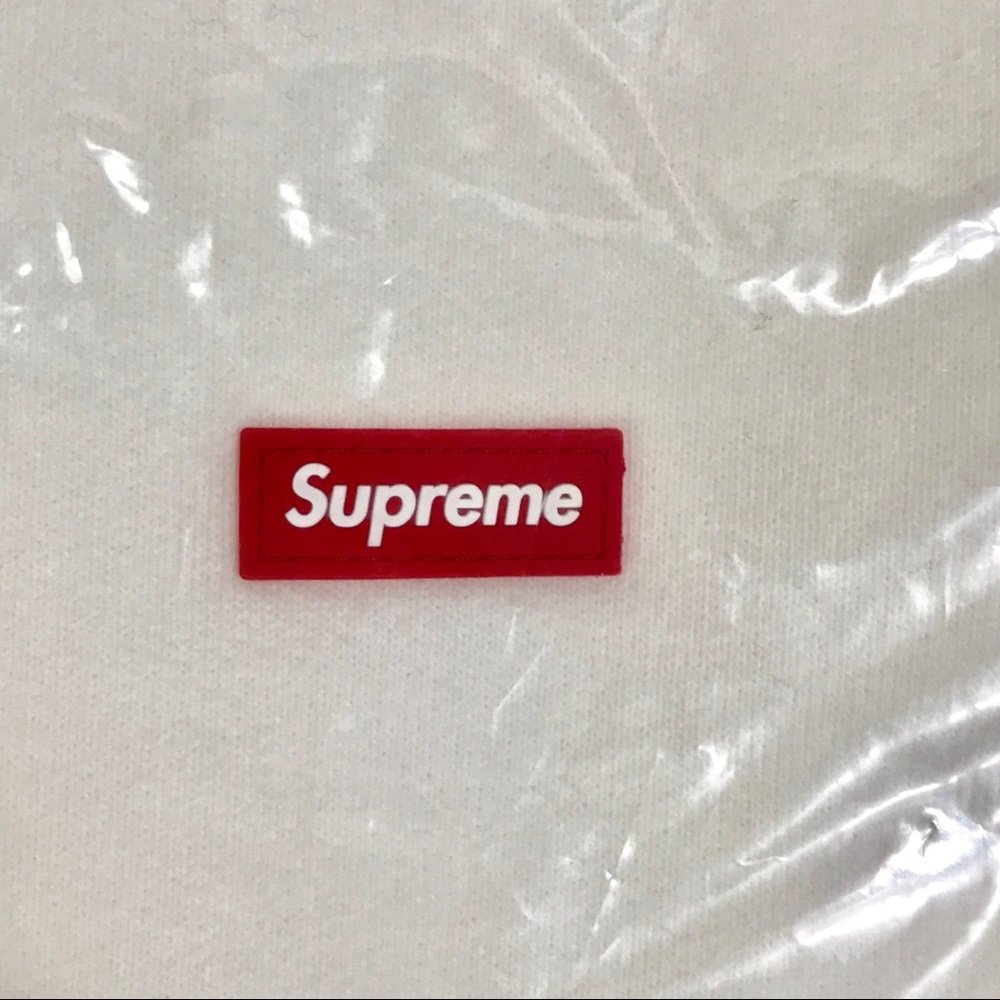 ❌SOLD❌ Supreme Small Box Logo Hoodie White/Ivory - Picture 3 of 6